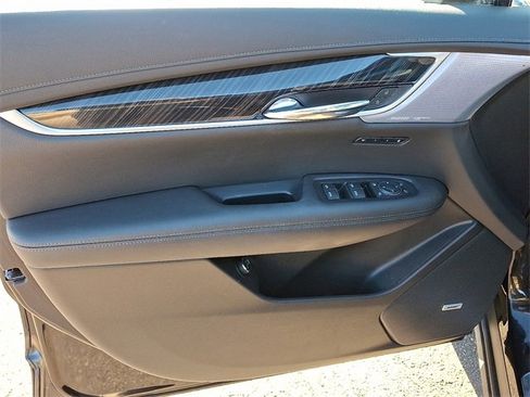 Certified 2023 Cadillac XT6 Premium Luxury w/ Technology Package image 10