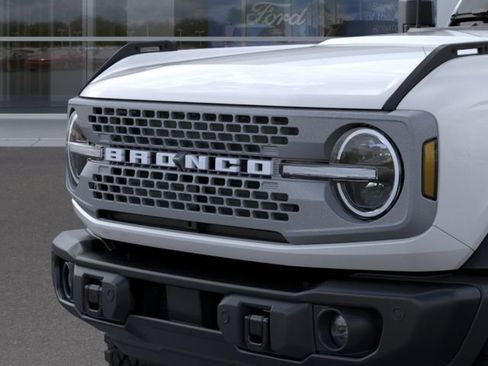 New 2025 Ford Bronco Badlands image 19