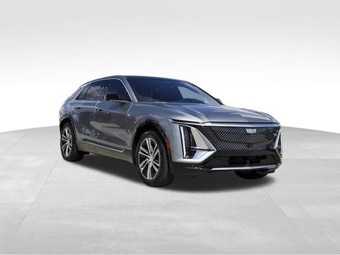 New 2027 Cadillac Lyriq Luxury AWD/4WD image 1
