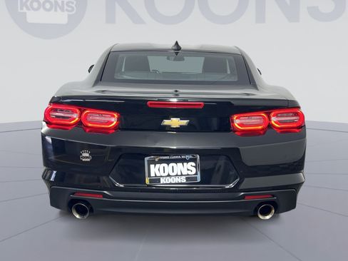 Used 2021 Chevrolet Camaro LT RWD image 10