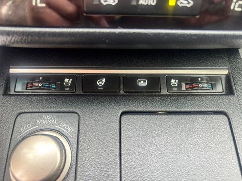 Used 2015 Lexus ES 350 w/ Luxury Package FWD image 27