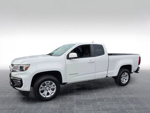 Used 2022 Chevrolet Colorado LT w/ Fleet Safety Package RWD image 3