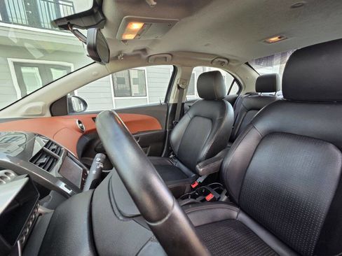 Used 2015 Chevrolet Sonic LTZ image 24