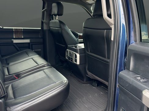 Used 2020 Ford F150 Lariat w/ Equipment Group 502A Luxury AWD/4WD image 27