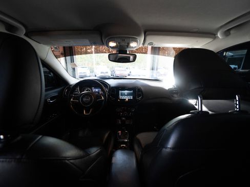 Used 2020 Jeep Compass Latitude image 19