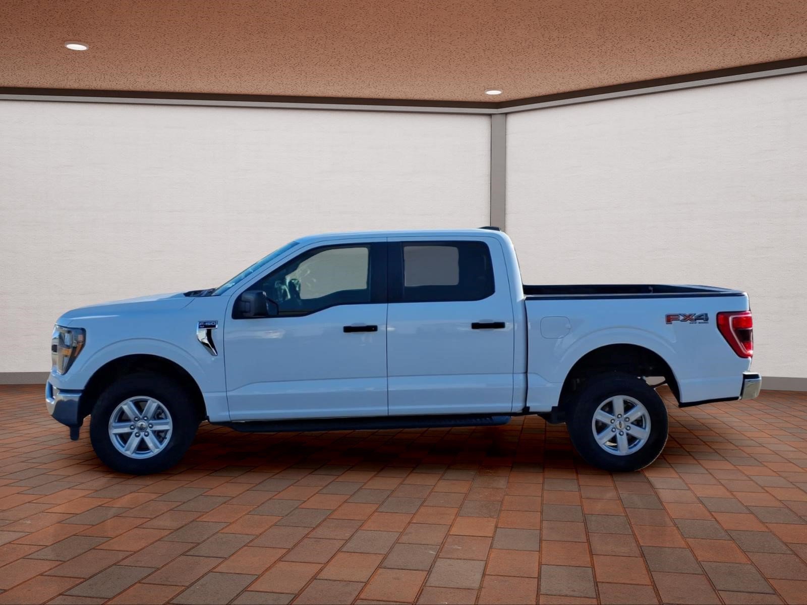 Used 2023 Ford F150 XLT w/ Trailer Tow Package AWD/4WD image 5