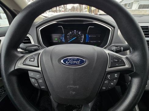 Used 2018 Ford Fusion S image 32