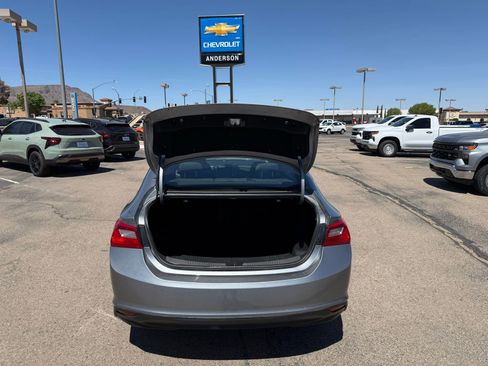 Used 2024 Chevrolet Malibu LS image 34