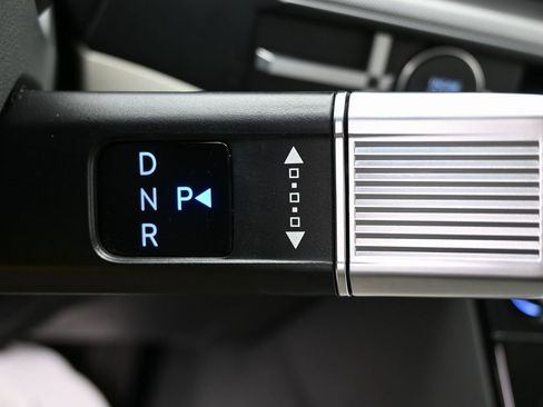 Used 2025 Hyundai Santa Fe SE image 22