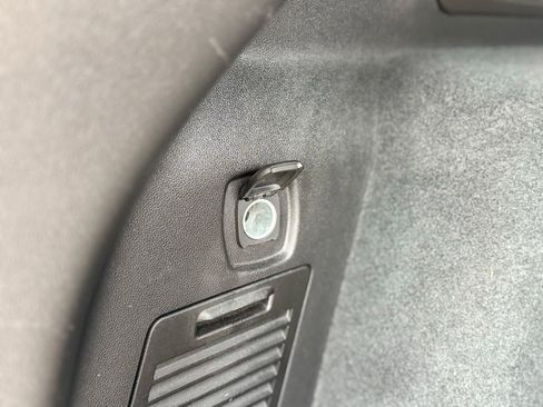 Used 2017 Cadillac XT5 FWD image 14