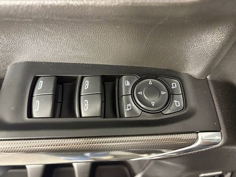 Used 2022 GMC Sierra 1500 AT4 w/ AT4 Premium Package AWD/4WD image 19