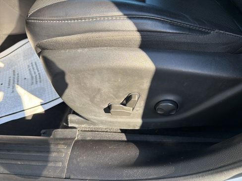 Used 2022 Jeep Cherokee Trailhawk w/ Premium Leather Package image 25