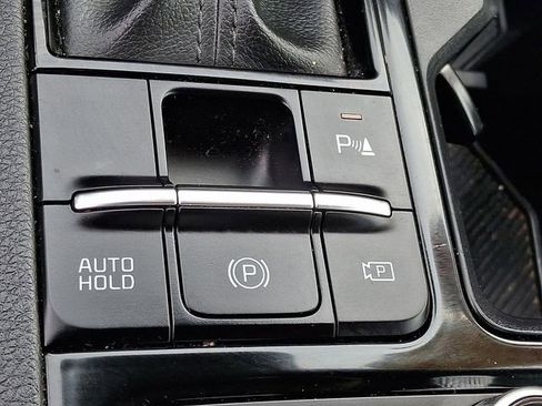 Certified 2025 Kia K5 GT-Line image 24