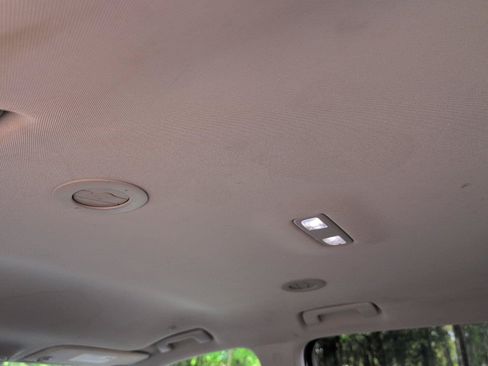 Used 2018 Chevrolet Traverse LT FWD image 30