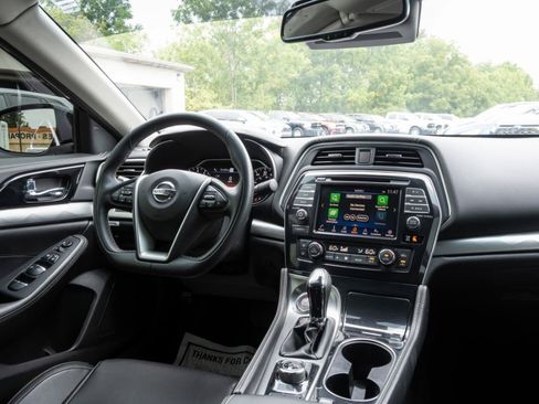 Used 2022 Nissan Maxima SV w/ Floor Mat Group FWD image 21