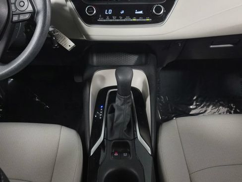 Used 2020 Toyota Corolla LE FWD image 24
