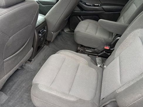 Used 2022 Chevrolet Traverse LT w/ LPO, Floor Liner Package image 32