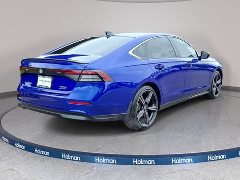 Used 2023 Honda Accord Sport image 6