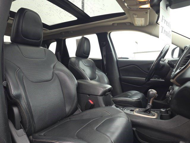 Used 2014 Jeep Cherokee Limited w/ Technology Group AWD/4WD image 14