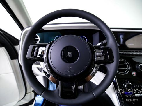 Certified 2025 Rolls-Royce Cullinan image 15