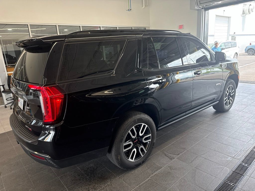 Used 2021 GMC Yukon AT4 w/ Rear Media and Nav Package AWD/4WD image 3