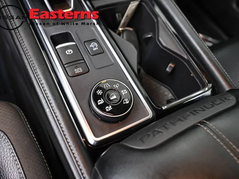 Used 2023 Nissan Pathfinder SL w/ Lighting Package (N92) AWD/4WD image 20