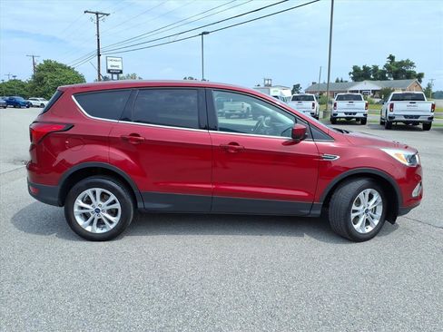 Used 2019 Ford Escape SE AWD/4WD image 3