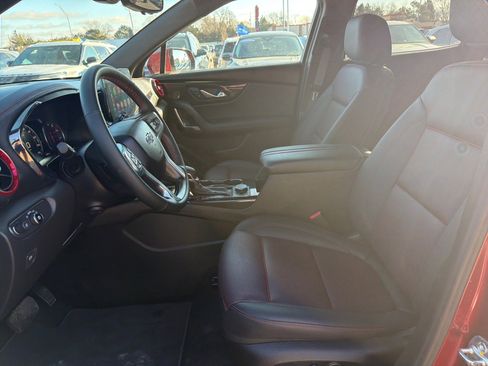 Used 2025 Chevrolet Blazer RS w/ Driver Confidence II Package image 5