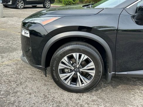 Used 2023 Nissan Rogue SV AWD/4WD image 11