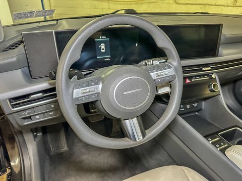 Used 2025 Hyundai Sonata SEL FWD image 21