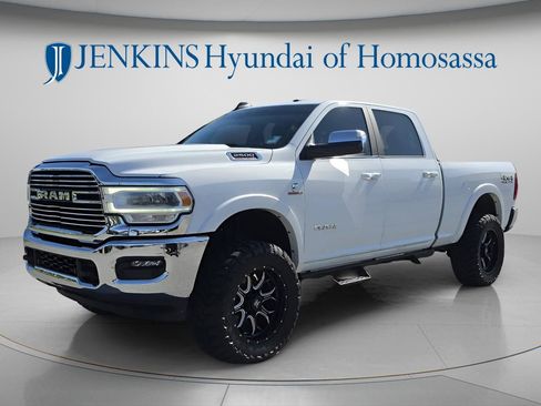 Used 2022 RAM 2500 Laramie AWD/4WD image 9