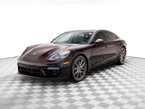 Certified 2023 Porsche Panamera GTS image 1