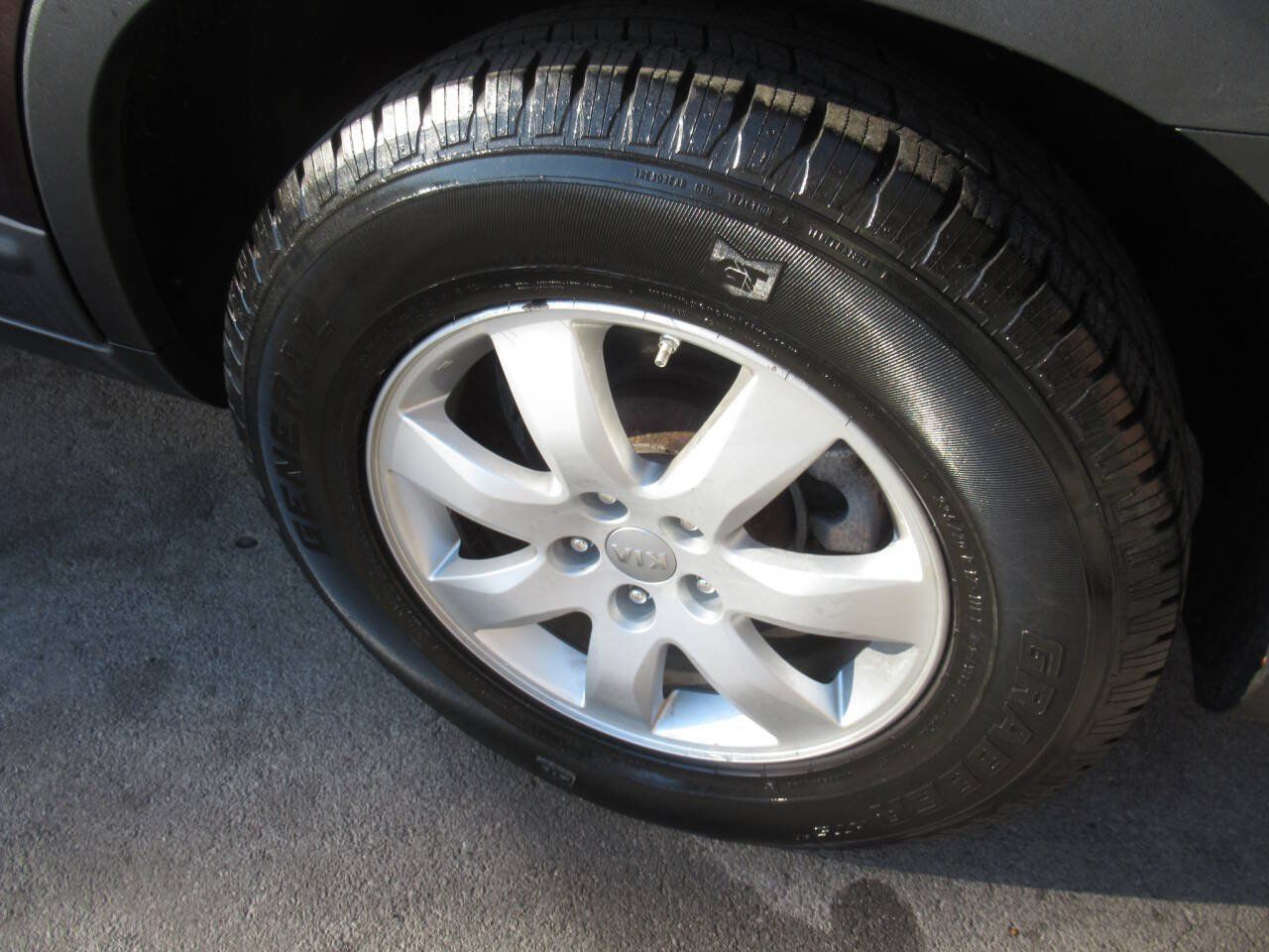 Used 2013 Kia Sorento LX FWD image 12