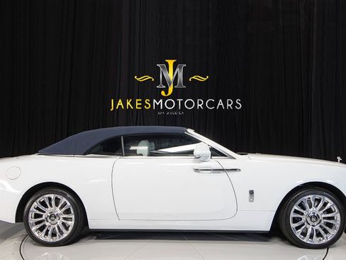 Used 2020 Rolls-Royce Dawn RWD image 14