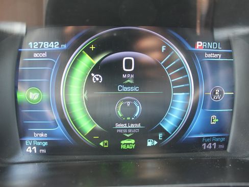 Used 2017 Chevrolet Volt LT w/ Comfort Package FWD image 11