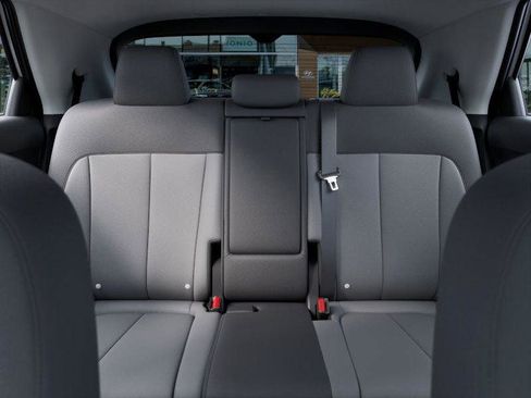 New 2025 Hyundai Ioniq 5 SE image 12