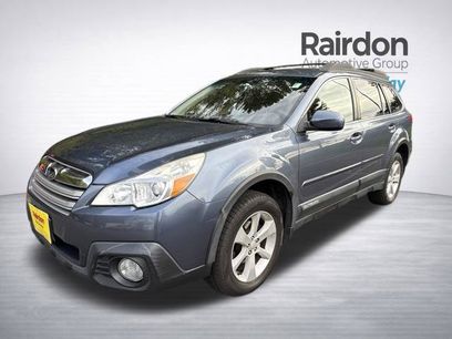 Used 2014 Subaru Outback 2.5i Premium w/ Accessory Value Package (OYY)