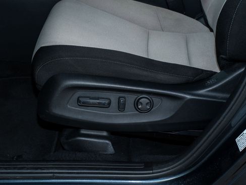 Certified 2023 Honda CR-V EX image 30