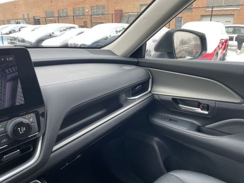 Used 2025 Toyota Grand Highlander FWD image 36