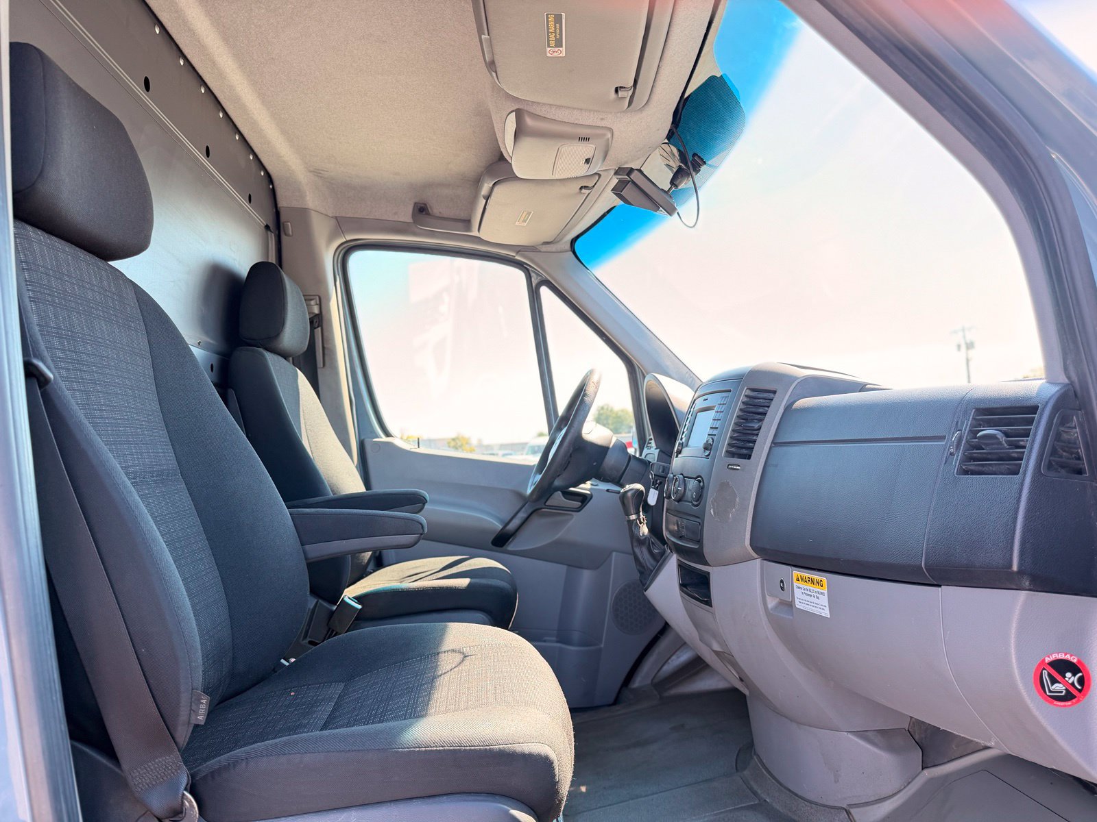 Used 2016 Mercedes-Benz Sprinter 2500 image 22