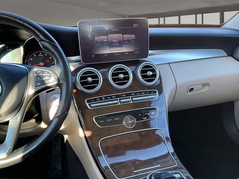 Used 2017 Mercedes-Benz C 300 4MATIC Sedan image 9