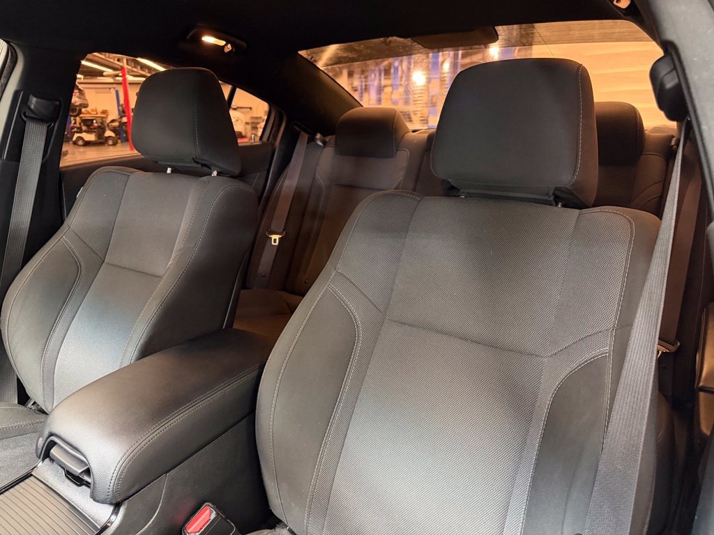 Used 2019 Dodge Charger SXT w/ Blacktop Package RWD image 14