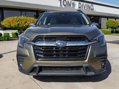 Used 2023 Subaru Ascent Limited w/ Technology Package AWD/4WD image 3