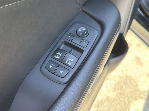 Used 2016 Dodge Challenger R/T Plus image 20