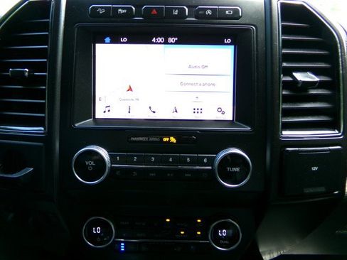 Used 2019 Ford Expedition Limited w/ Equipment Group 303A AWD/4WD image 23
