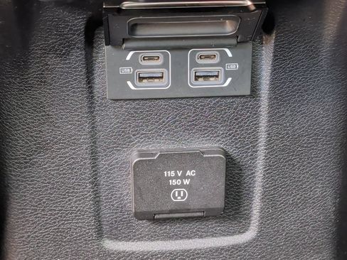 Used 2021 Jeep Wrangler Unlimited Sahara AWD/4WD image 32