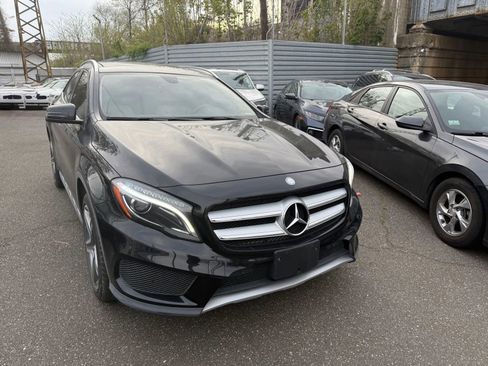 Used 2015 Mercedes-Benz GLA 250 4MATIC image 2