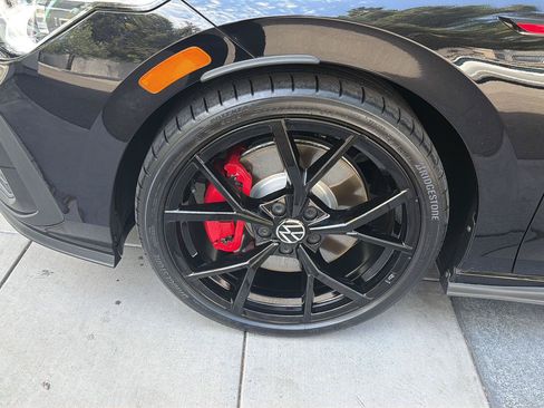 Certified 2024 Volkswagen GTI S FWD image 9