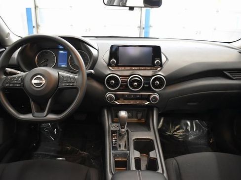 Used 2025 Nissan Sentra S image 5
