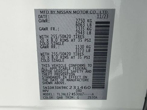 Used 2024 Nissan Pathfinder Platinum AWD/4WD image 41